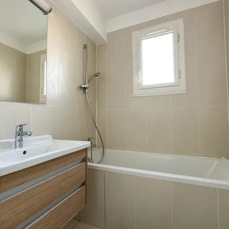 Flexliving - Whole - Remusat Apartment